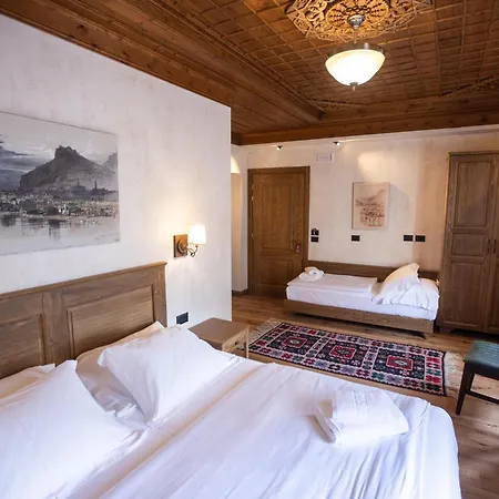 Vista Boutique Hotel *