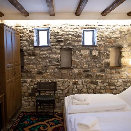 Vista Boutique Berat