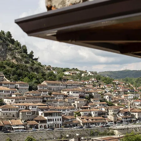 Vista Boutique Hotel *