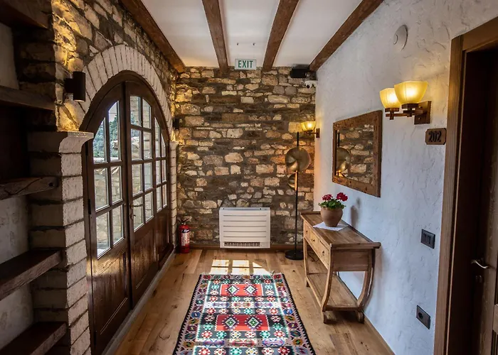 Vista Boutique Berat