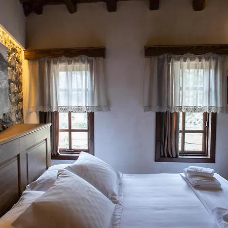Vista Boutique Hotel *