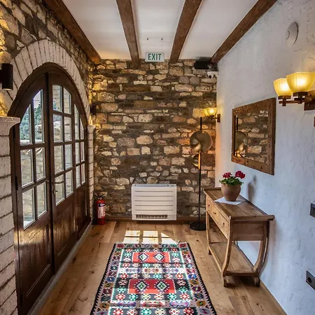 Vista Boutique Berati