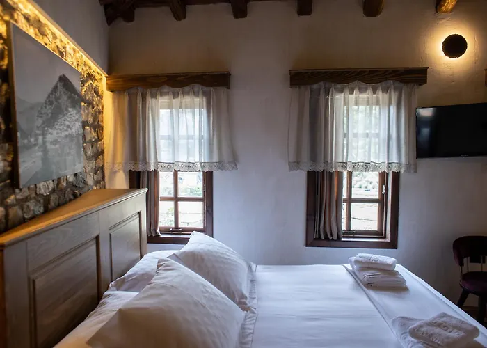 Vista Boutique Hotel *